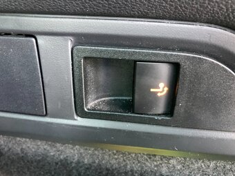 Škoda Kodiaq 2.0TDI DSG 4x4 SPORTLINE 147kW MATRIX VIRTUAL - 15