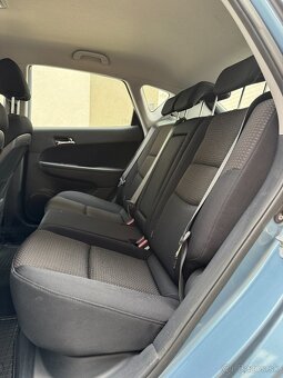 HYUNDAI i30, HATCHBACK, 1,6i, BENZÍN, MANUÁL, 145 970 KM - 15