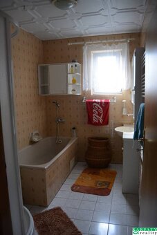 Na predaj veľký dvojgeneračný rodinný dom pri lese na Záhorí - 15