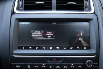 Jaguar E-Pace - 15