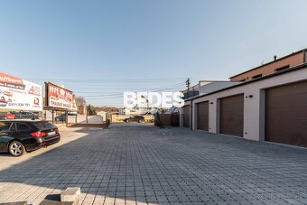 Obchodné priestory s vysokou viditeľnosťou,5x parking, sklad - 15
