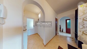 HALO reality - Predaj, štvorizbový byt Komárno, Hradná - EXK - 15