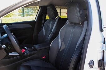 Peugeot 308 1.5 BlueHDi 130 Active Pack EAT8 - 15