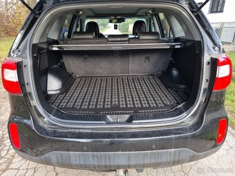 ===Kia Sorento=== - 15