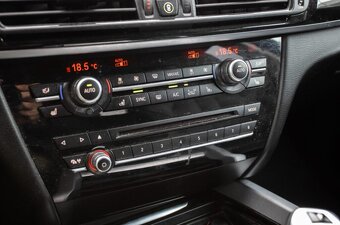 BMW X5 xDrive30d, 190kW (2017) - 15