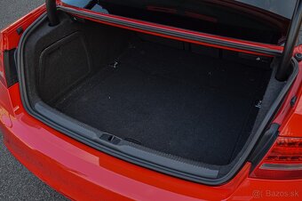 Audi RS5 V8 quattro - 15