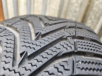 Málo jazdené zimné pneu Hankook+Vredestein - 185/60 r15 - 15