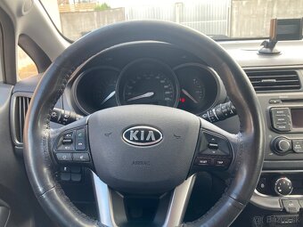 KIA RIO - 15