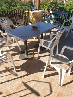 Priestranný rodinný dom s predajňou v mestečku Szikszó - 15