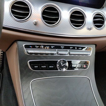 Mercedes-Benz E300e Plug-In SPORTSTYLE AVANTGARDE, 05/2021 - 15