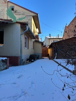Rezervované - Pekný, praktický rodinný dom blízko centra  Br - 15