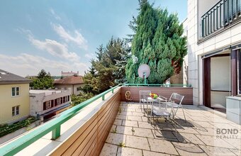 Jedinečná investičná príležitosť na Hradnom kopci. Luxusný r - 15