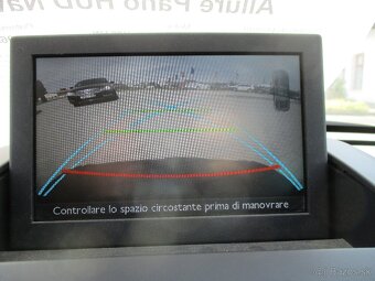 PEUGEOT 3008 Hybrid 4x4 Allure Pano HUD Navi LED - 15