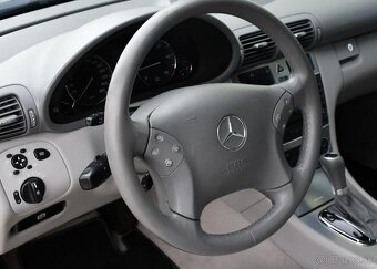 Mercedes-Benz Třídy C 320CDI AVANTGARDE N.TOP A/T 165 kw - 15