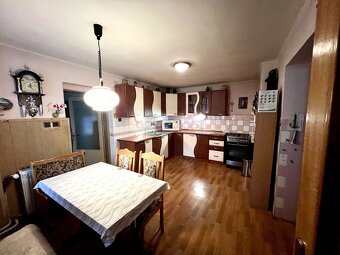 GESTTO | 3,5-IZBOVÝ RODINNÝ DOM S POTENCIÁLOM | 2x GARÁŽ - 15