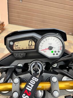 Yamaha FZ8 2013 - 15
