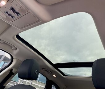Jaguar F-Pace 2.0D 4x4 Automat - 15