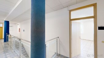 PINK Reality Prenájom kancelárie – 40 m², moderné priestory  - 15