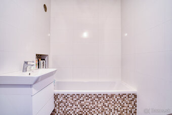 Na predaj 3-izbový byt na ulici Novomeského v Pezinku - 15