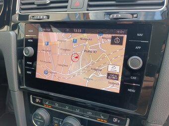 VW Golf 7 Combi Highline 2.0TDI 110kW DSG - záruka Autodraft - 15