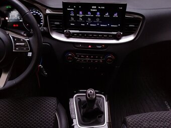 Predám KIA XCEED 1.5 T-GDi M6 GOLD - 15