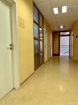 PRENÁJOM: KANCELÁRIE - DUNAJSKÁ STREDA - BUDOVA DUNA PALÁC - 15