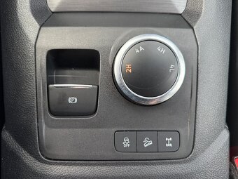Volkswagen Amarok 3.0 TDI v záruke - 15