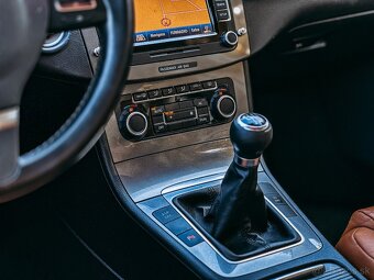 Volkswagen Passat B6 R-Line 2010 1.6TDI 77KW CR - 15