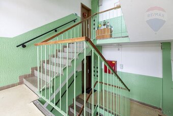 Na predaj 2-izbový byt po kompletnej rekonštrukcii v centre  - 15