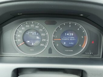 Volvo XC60 D5 AWD Momentum Geartronic - 15