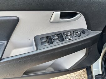 KIA sportage 1,7 CRDI  2WD PLATINUM - 15