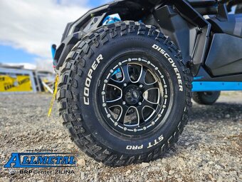 CAN-AM MAVERICK XRC TURBO R + Biele ŠPZ - 15