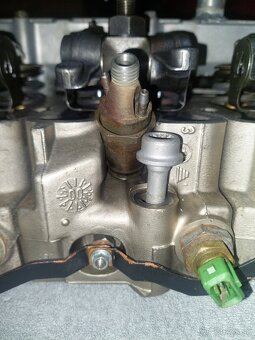 JEEP CHEROKEE XJ 2.5 TD hlava valcov motora - 15