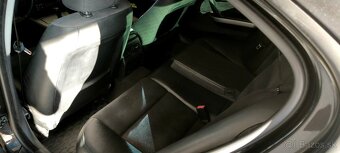 BMW E90 320i - 15