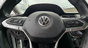 Volkswagen Passat Variant 2.0 TDI Elegance DSG - 15