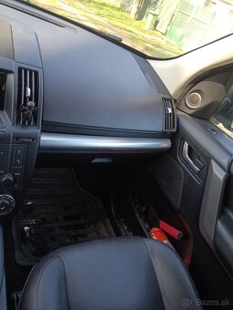 Land Rover Freelander 2 - 15