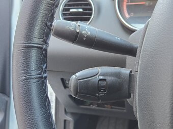 Peugeot 308 SW 1.6 HDI - 15