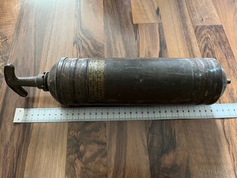 starožitný hasiaci prístroj pre veterán - 15