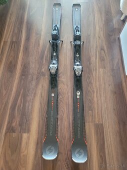 Lyže a lyžiarky - 15