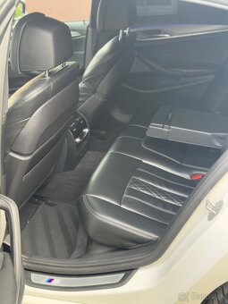 BMW 530xD G30 - 15