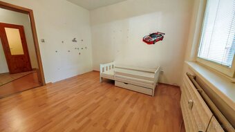 Priestranný 4-izbový byt (88m2) s lódžiou – Nemocničná - 15
