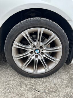 Rozpredam bmw F10 520d 135kw - 15