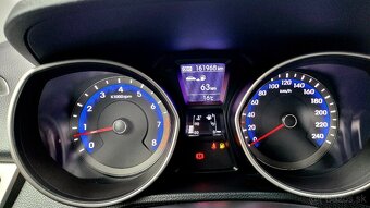 Hyundai i30 1.6i MPI DOHC CVVT Comfort benzín - 15