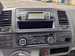 Predám  Volkswagen T5 Caravelle 2.0 TDI 103 KW DSG 121500 km - 15