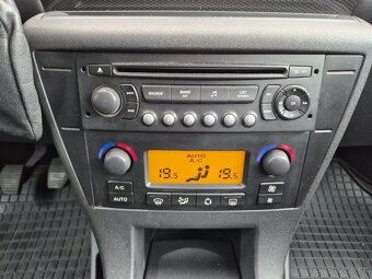 Citroen C4 1,6 HDI / 80kW / MT5 / Coupe - 15