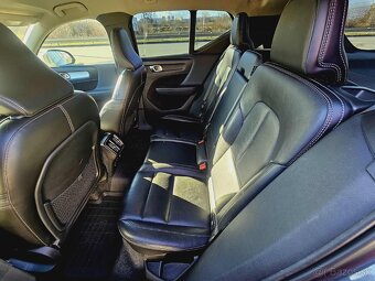 Volvo XC40 2.0d D4 Momentum AWD A/T - 15