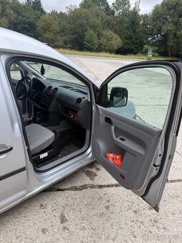 Volkswagen Caddy 1.9 TDI (2006) - 15