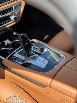 BMW Rad 7 M760Li xDrive A/T - 15