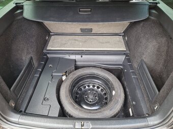 Volkswagen Passat B6 variant 2.0 TDI 2009 - 15