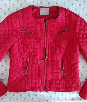 Dámske sačká a bundička v.S - 15